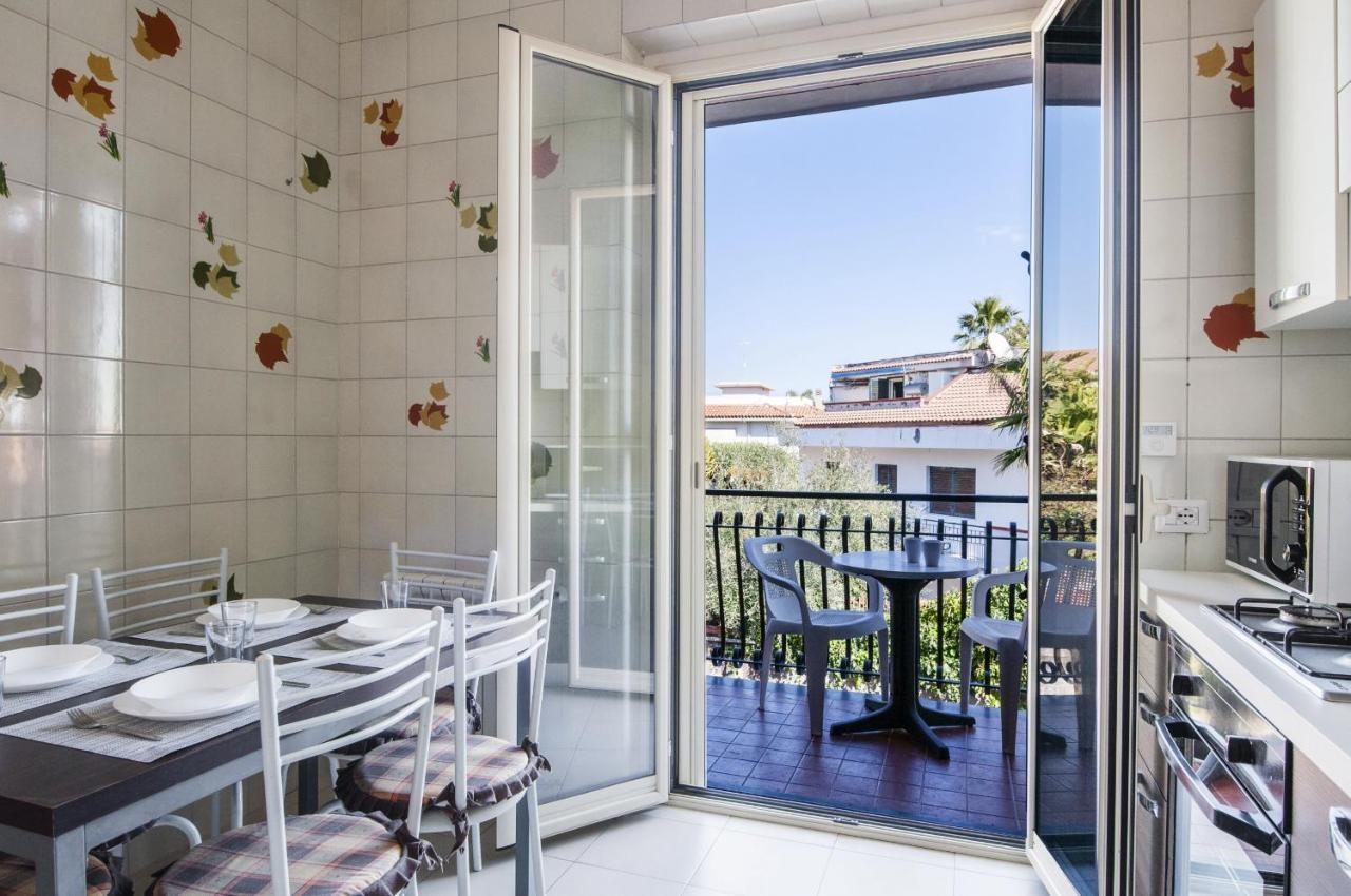 Ortensia Apartments By Wonderful Italy アーチ・カステッロ エクステリア 写真
