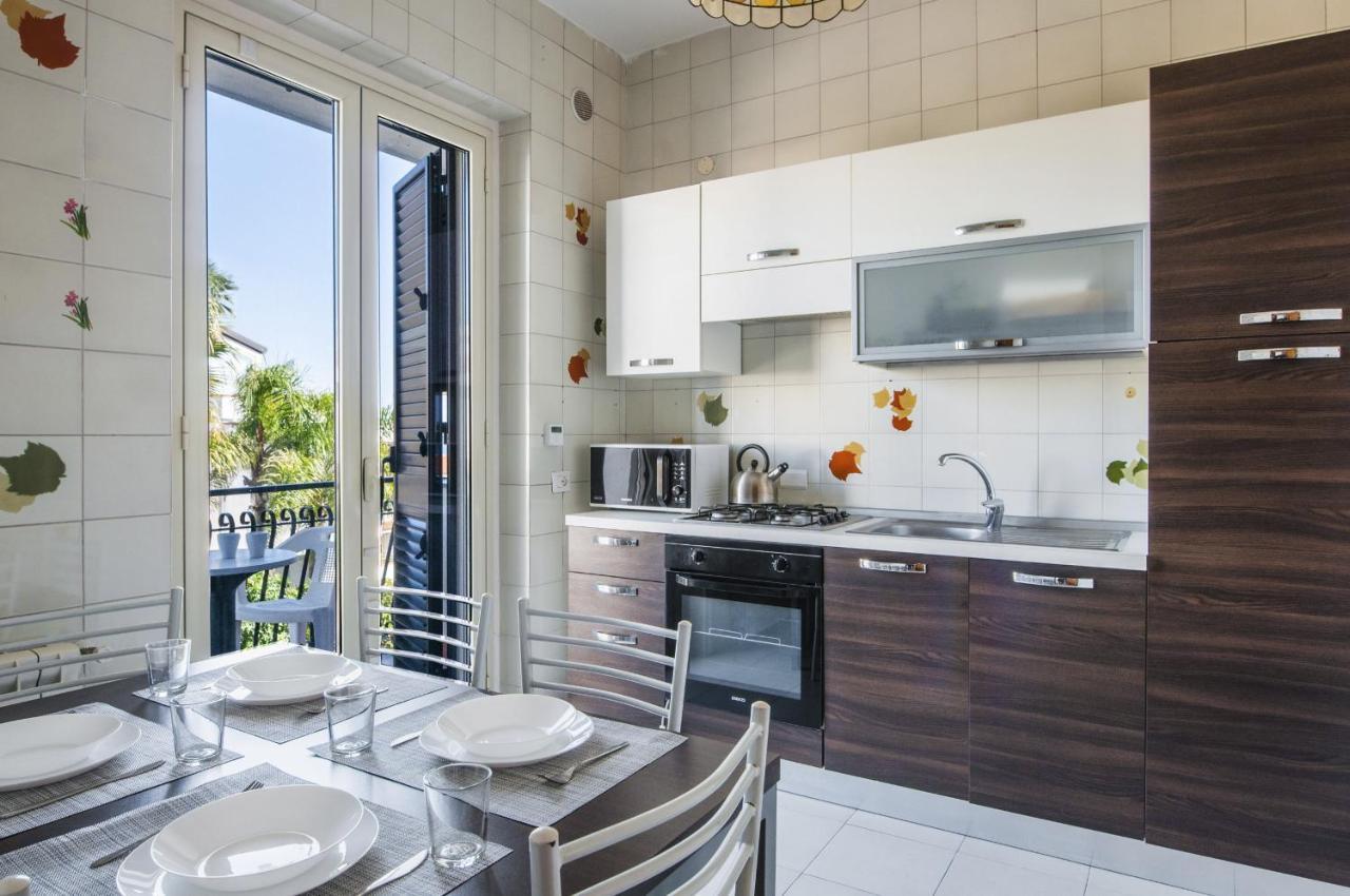 Ortensia Apartments By Wonderful Italy アーチ・カステッロ エクステリア 写真